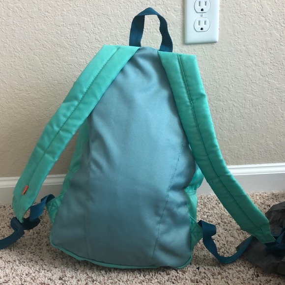 Backpack - Picture 3 of 4